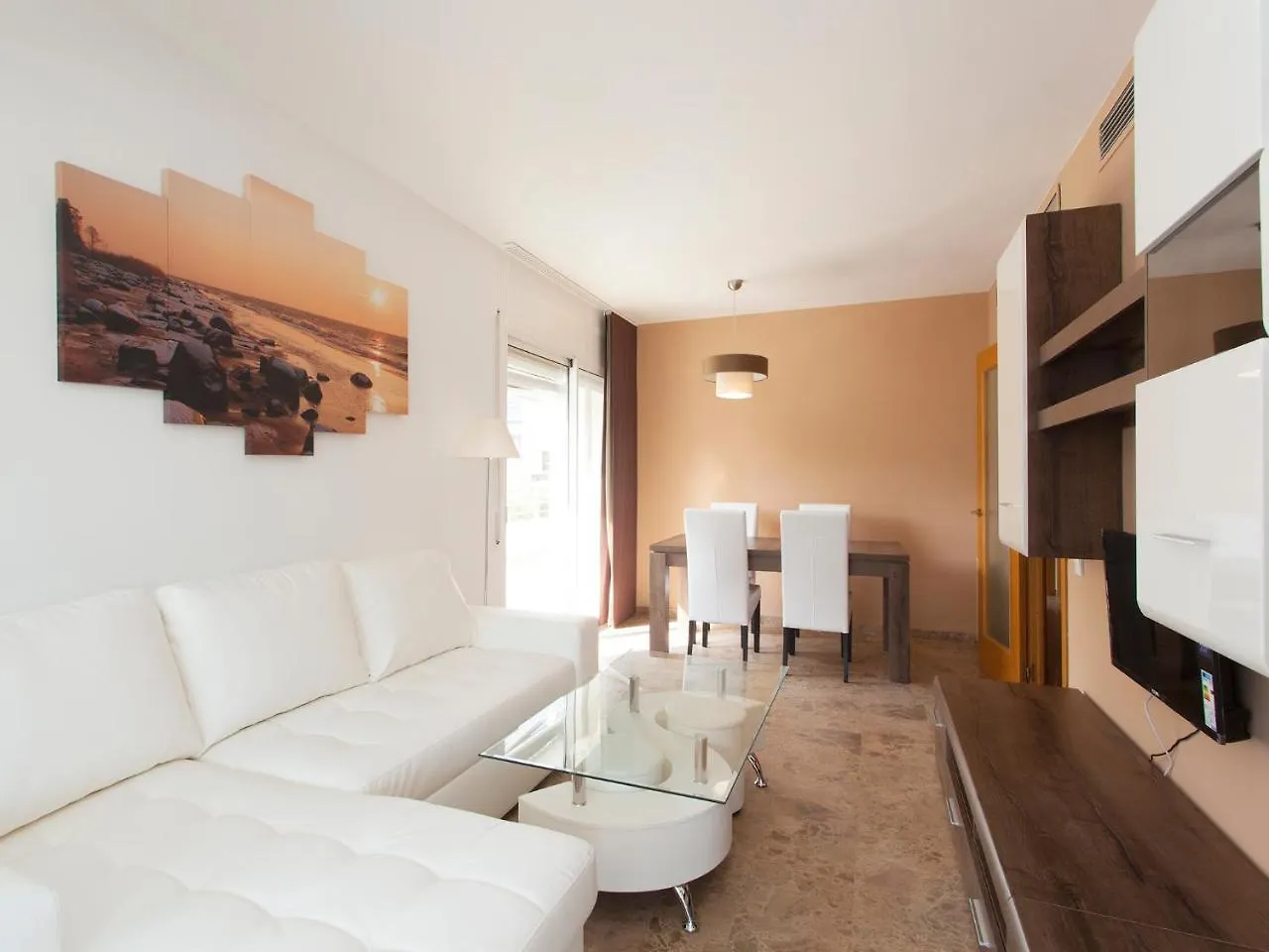 Barcelona Beach Apartment 0*,